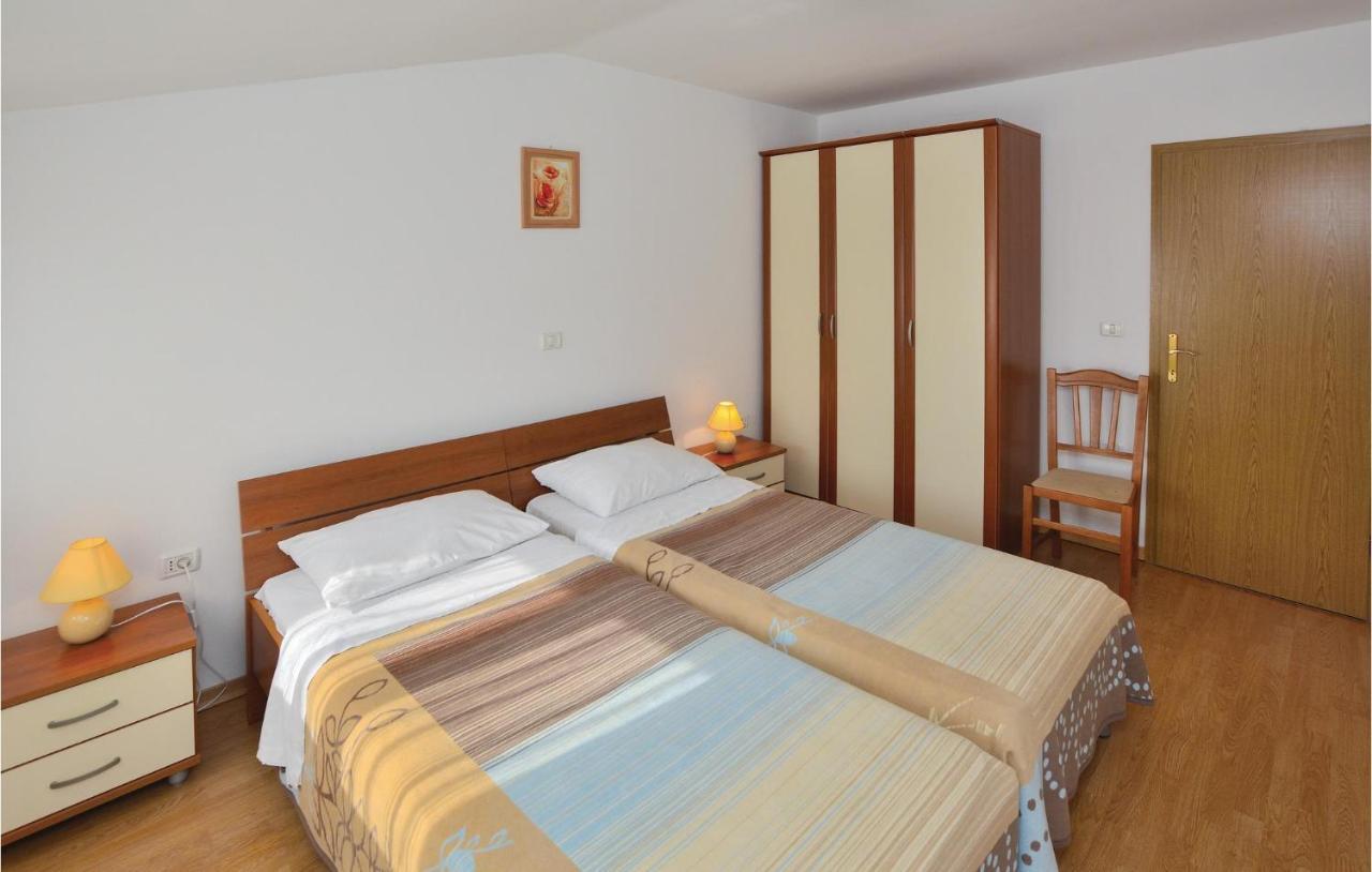2 Bedroom Amazing Apartment In Portoroz Exterior photo